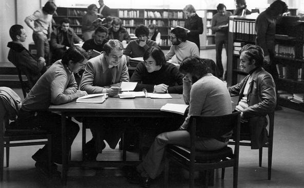 Révisions à la bibliothèque - 1970