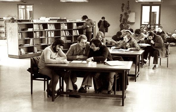 Révisions à la bibliothèque - 1970