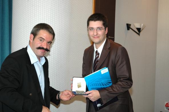 Remise diplôme de Nicolas Tenoux par Olivier Baudet - 2007